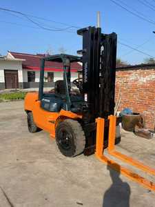 Montacargas Todoterreno Usado, Montacargas Diésel Koamtsu de 5T, Maquinaria de Construcción con Motor Yanmar para Movimiento de Tierras - Product Image 3