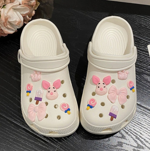 Nouvelles sandales de plage pour femmes et hommes, style Nurse Cave, tendance, respirantes, à fleurs, antidérapantes, à semelle épaisse, pour l'été - Product Image 3