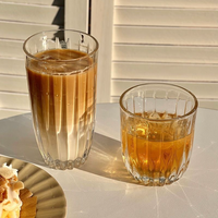 Élégante tasse en verre côtelé avec texture verticale pour eau, jus, café, thé, maison, cuisine, café, boissons, vaisselle