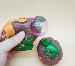 Jouet à presser œuf <span class=keywords><strong>de</strong></span> dinosaure souple avec mini dinosaure à l'intérieur, anti-stress sensoriel pour enfants 3+, cadeau <span class=keywords><strong>de</strong></span> fête, non toxique, OEM - Product Image 2