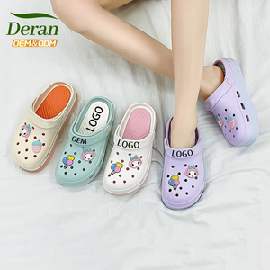 Deran OEM Infirmières Médicales Chaussures Clinique Hôpital Sabots Chirurgicaux Labs Chaussures Mules Anti-glissantes Soins Infirmiers Trou Chaussures Echo Clogs - Product Image 1