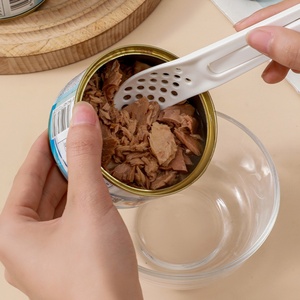 Passoire de cuisine portable en plastique 2-en-1 : passoire et ouvre-boîte, cuillère pour aliments pour bébé, passoire à long manche pour aliments secs et humides - Product Image 5