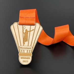 Hot Bán UV In Ấn Thân Thiện Với Môi Bằng Gỗ Huy Chương Lá Chắn Cắt Laser Bằng Gỗ Huy Chương Tùy Chỉnh Thiết Kế Huy Chương Làm Bằng Gỗ - Product Image 4