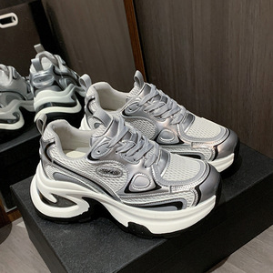 Chaussures de sport décontractées pour femmes, nouvelle collection Printemps-Automne 2026, à semelle épaisse et amortissante, rehaussantes, polyvalentes, pour la marche et le tennis - Product Image 1