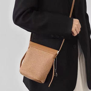 Mini sac en paille de raphia tressé, sac de plage polyvalent haut de gamme pour femme, sac à bandoulière pour téléphone portable - Product Image 2