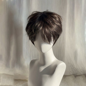 วิกผมผู้ชายสไตล์<span class=keywords><strong>เกาหลี</strong></span> <span class=keywords><strong>ผม</strong></span>สั้น ลอนคลาย แนวผมธรรมชาติ  หมวกตาข่ายกึ่งยืดหยุ่น  ครอบคลุมทั้งศีรษะ  ปกปิดแบบไมโครดิฟฟิวส์  ฟูเป็นธรรมชาติ - Product Image 1