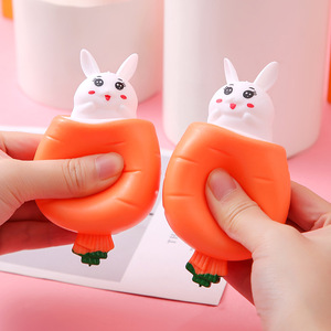 Juguete Antiestrés de TPE con Forma de Conejo y Zanahoria para Jóvenes Unisex, Juguete Sensorial de Plástico para Niños de 5 a 7 Años - Product Image 3