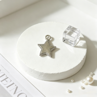 Breloques étoiles en laiton gravées CNC, pendentifs à boucle unique plaqués or/rhodium pour la fabrication de bijoux et la création d'accessoires distinctifs