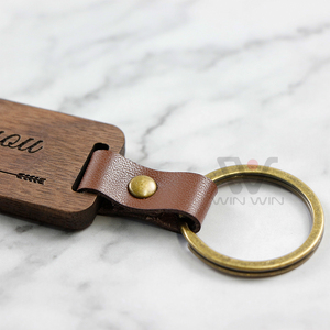 Regalo di lettere portachiavi in legno di Acacia personalizzabile vuoto creativo per madre e padre - Product Image 5