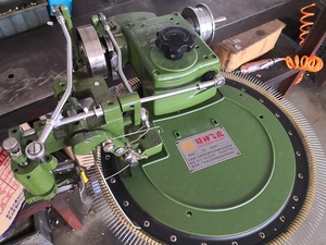 तेज गति डायल जोड़ने मशीन स्वेटर टुकड़े के लिए - Product Image 2