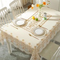 Nouvelle conception 2023 Nappe en PVC imperméable/anti-huile Matériel écologique Motif floral et facile à nettoyer Housse de table