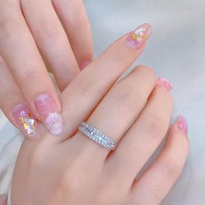 แหวนเพชรแท้ 0.5 กะรัต ทองคำขาว 18K ยี่ห้อซินฟลาย ดีไซน์คลาสสิก เหมาะสำหรับงานแต่งงาน งานเลี้ยงฉลองครบรอบ - Product Image 2