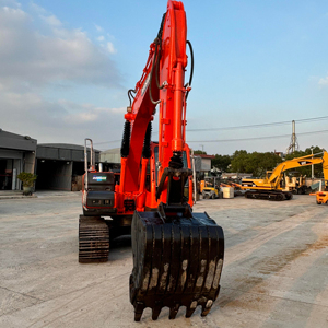 Excavatrice de seconde main Doosan DX140LC de haute performance machine de 14 tonnes pour la construction et les applications minières - Product Image 1