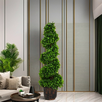 Vente en gros d'arbre à boules topiaires artificielles, arbre globe à feuilles persistantes, arbre en spirale de buis artificiel bon marché pour la décoration intérieure et extérieure