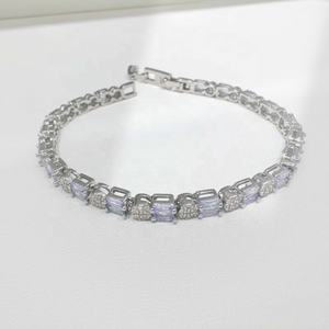 ราคาโรงงาน กำไลข้อมือเงินแท้ 925 ประดับเพชรคิวบิกเซอร์โคเนีย หรูหรา แฟชั่น กำไลหนาสำหรับผู้หญิง กำไลเทนนิสแบบซ้อนได้ ขายส่ง - Product Image 5