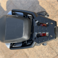 Modèle Populaire Design Soigné Moto TANK 125cc Refroidie par Air Scooter Grande Autonomie Essence Euro5