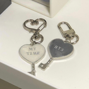 Porte-clés d'hôtel vintage en laiton vierge avec logo personnalisé, porte-clés de chambre d'hôtel en métal de luxe promotionnel - Product Image 6