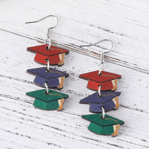 Boucles d'oreilles en bois journée des enseignants coloré mortier chapeau gland Patchwork Double face pendentif boucles d'oreilles pour femmes Uionen 1091 - Product Image 5