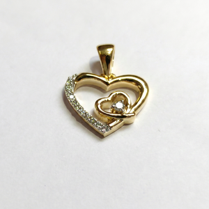 จี้เพชรรูปหัวใจทองคำ 18K น้ำหนัก 2.50 กรัม ไม่มีสร้อย ประดับเพชรทรงกลม 0.10 กะรัต EF VVS VS เพชรเพาะเลี้ยงในห้องปฏิบัติการ - Product Image 1