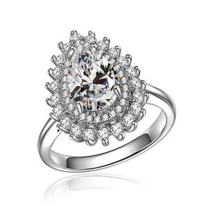 Anello da donna di lusso B587 in argento 925 con pietra verde a goccia taglio pera, montatura a griffe, gioielli da festa, gioielli piercing - Product Image 6