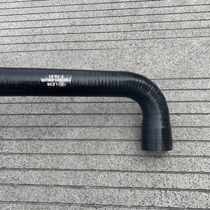 Jiefang Xiao J6L Mangueras de refrigerante 1303031-20U Manguera de drenaje de salida de radiador <span class=keywords><strong>inferior</strong></span> con tanque de <span class=keywords><strong>agua</strong></span> y tubo de <span class=keywords><strong>entrada</strong></span> del motor - Product Image 5