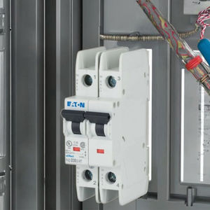 Автоматический выключатель EATON FRBM6-B20/1N/003 серии RCB для промышленных производственных линий и защиты зарядных устройств электромобилей - Product Image 4