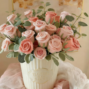 Bouquet di Fiori Artificiali all'Uncinetto con Stelo, Rose Colorate per Decorazioni Uniche per la Casa, Prodotto Pronto Y - Product Image 3