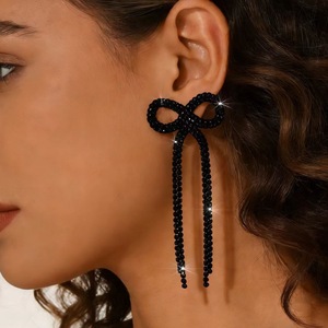 Moda nuevo lujo brillante blanco diamantes de imitación Cristal Arco Largo borla pendientes fiesta novia vestido dulce borla pendientes - Product Image 4