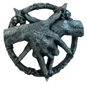 New design Halloween Decorations 8 Inch Width Hold of Baphomet Sinister Hands Wall Plaque Decorative Sculpture