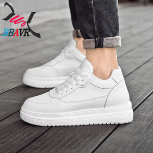 Zapatillas Blancas Ligeras para Hombre, para Skateboarding, con Aumento de Altura, para Caminar en Verano, con Forro de Malla Transpirable y Cómodas - Product Image 3