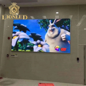 Lionled trong nhà đầy đủ màu sắc màn hình hiển thị <span class=keywords><strong>LED</strong></span> p1.25 p1.86 p2.5 p2.6 liền mạch không có khoảng cách 6 năm bảo hành IP40 cho hội nghị thể thao - Product Image 2