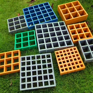 Aanpasbare FRP-glasvezelversterkte kunststof roosters met glad oppervlak voor bouwpanelen en platforms - Product Image 1