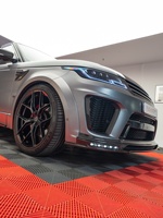 Kit carrosserie aérodynamique en fibre de carbone style M pour Range Rover Sport SVR : Lame avant, diffuseur arrière, jupes latérales, aileron arrière