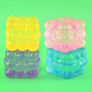 Cube anti-stress 4/6 cm, jouet à presser scintillant en maltose, jouet sensoriel à presser, vente en gros - Product Image 4