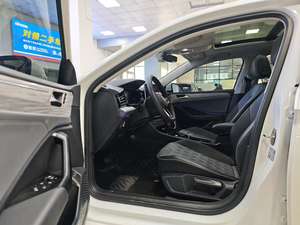 <span class=keywords><strong>Voiture</strong></span> d'occasion 2022 pour Sagitar 280TSI DSG Automatique Édition Beyond PLUS, <span class=keywords><strong>10000</strong></span> km parcourus, Extérieur Blanc, Essence - Product Image 4