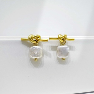 Boucles d'oreilles uniques vintage en argent sterling 925 plaqué or 18 carats, nœud géométrique, perles baroques pour femmes, usage quotidien - Product Image 2
