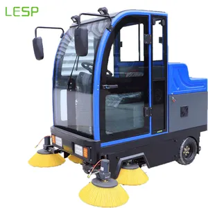 JH-2000 China Auto Electric Vacuum Full Closed Type Ride-on Road Sweeper