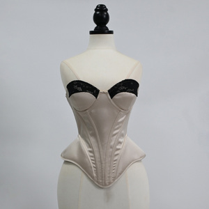 Cautivador Corsé sin Tirantes con Escote Corazón, de Satén con Contraste de Encaje, con Copas y Varillas para Moldear la Cintura, Ideal para Fiestas Retro en Discotecas - Product Image 4