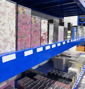 Mini Kadın Parfümü Normal Boy Hafif Koku Katı Cep Boy Seksi Sprey Gül Kokusu Günlük Kullanım Uzun Süreli Kalıcı - Product Image 2