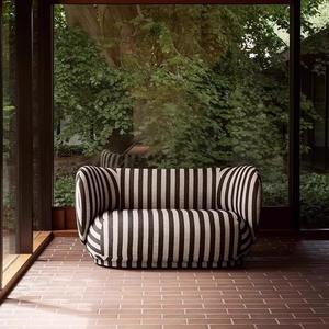 Sofá de Lujo Estilo Nórdico, Diseño Curvo, Espuma de Alta Densidad, Sofá de Piso para Sala de Estar, Hotel o Casa de Huéspedes - Product Image 3