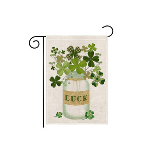 Großhandel <span class=keywords><strong>2026</strong></span> Neuer Stil 12x18 Zoll Lagerbestand 30x45cm Doppelseitige Sublimations-<span class=keywords><strong>St</strong></span>. Patrick's Day Gartenflagge - Product Image 2
