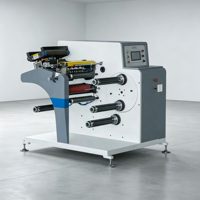 Machine à découper de haute qualité à structure compacte, machine à découper les rouleaux de papier et de film de haute précision pour les petites usines