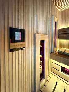 Geräumiges Outdoor-Saunahaus für 6-8 Personen mit Glastür und Finnischem Design - Product Image 3