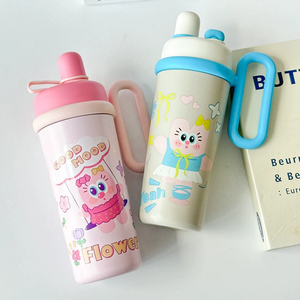 700ml mignon dessin animé gobelet avec poignée en <span class=keywords><strong>paille</strong></span> bonne humeur fleur motif isolé sous vide Kawaii bouteille d'eau cadeau - Product Image 3