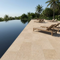 Carreaux de pierre calcaire beige haute densité « Thyme » pour revêtements de sol intérieurs et extérieurs, revêtements muraux, pavés de piscine, pierre naturelle