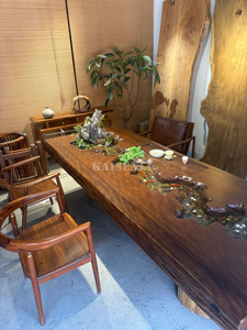 โต๊ะรับประทานอาหารไม้วอลนัทแบบสั่งทำจากโรงงานสำหรับเฟอร์นิเจอร์ร้านอาหาร ไม้เนื้อแข็งธรรมชาติสำหรับตกแต่งภายในและโครงการออกแบบ ชิ้นเดียว - Product Image 4