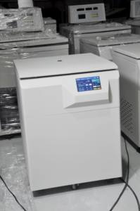 أجهزة الطرد المركزي عالية الجودة لوحة صغيرة LCD تعمل باللمس NR المطاط ممتص الصدمات أجهزة الطرد المركزي المبردة للأدوية - Product Image 2