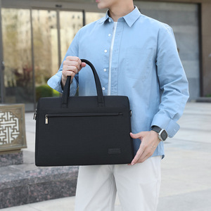 Grande sacoche pour ordinateur portable, étanche, de haute qualité, avec logo personnalisé, en stock, idéale pour les déplacements professionnels quotidiens. - Product Image 4