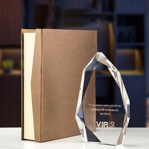 Plaque de trophée en cristal de haute qualité pour les cadeaux souvenirs d'affaires personnalisés - Product Image 1