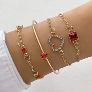 Set di 4 Pezzi Moda Europea e Americana con <span class=keywords><strong>Bracciale</strong></span> in Lega a Forma di Serpente, Smeraldo Verde e Diamanti per Donna - Product Image 5